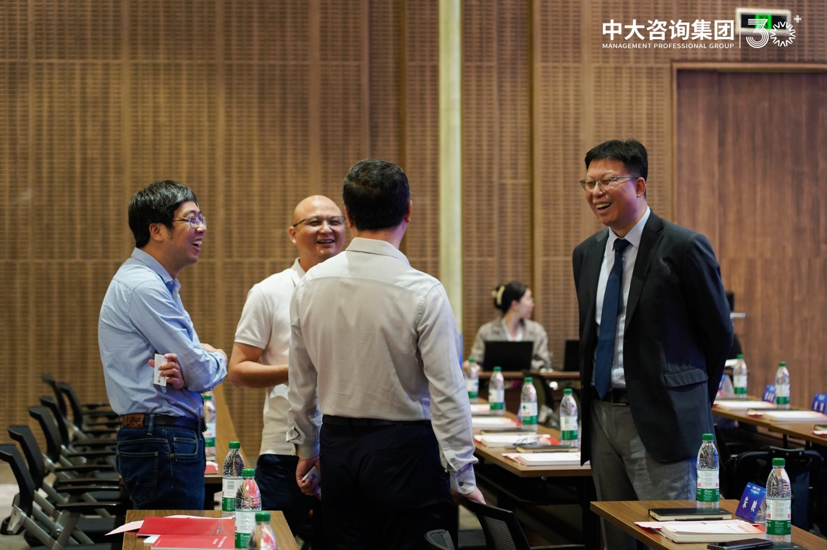 “建企新機(jī)遇,出海創(chuàng)未來”——中大咨詢成功舉辦國際業(yè)務(wù)高質(zhì)量發(fā)展圓桌論壇 “建企新機(jī)遇,出海創(chuàng)未來”——中大咨詢成功舉辦國際業(yè)務(wù)高質(zhì)量發(fā)展圓桌論壇