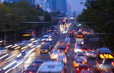 車路協(xié)同背景下，國有企業(yè)參與智慧交通產(chǎn)業(yè)發(fā)展機(jī)遇研判
